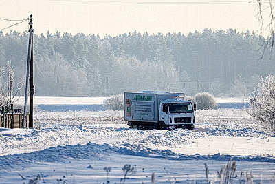 \"Давно таких зим не было\". Как в Бобруйском районе работают автолавки на селе