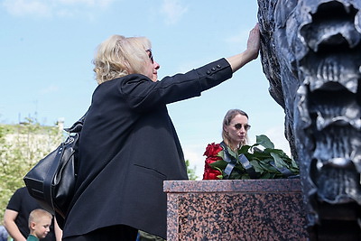 В Барановичах почтили память летчиков-героев Андрея Ничипорчика и Никиты Куконенко
