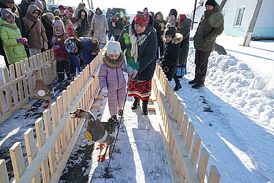 Гусиные забеги, обряды и много песен. В Костюковичском районе провели \"Гусінае свята\"