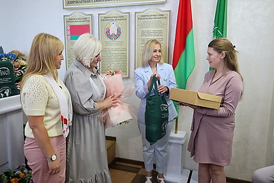 В Беларуси поздравили мам, родивших в День Независимости