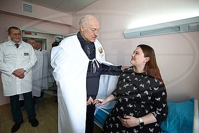 Пример райцентра с развитой социальной инфраструктурой. Что Лукашенко показали в Петрикове