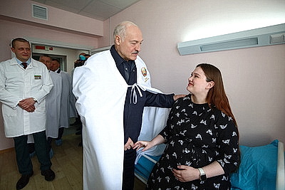 Пример райцентра с развитой социальной инфраструктурой. Что Лукашенко показали в Петрикове