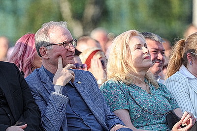 Премьера фильма \"Семь верст до рассвета\" состоялась под открытым небом в Бресте