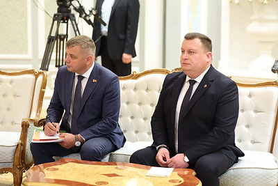 Лукашенко и Мин Аун Хлайн встретились для переговоров во Дворце Независимости
