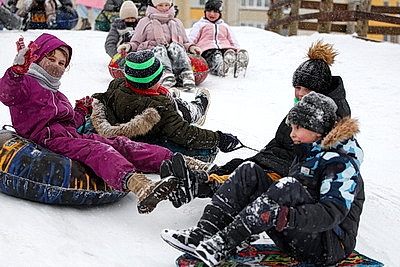 В Минске оборудованы снежные горки для зимних забав