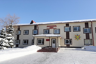 Глухая чаща и бетонные завалы: секреты службы белорусского лабрадора Дарка - претендента на \"Лохматый Оскар\"