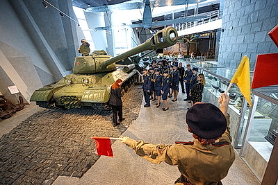 Сотрудники Минской региональной таможни торжественно приняли присягу в музее истории ВОВ