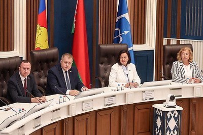 Около 300 специалистов сферы образования собрались на педагогической конференции в Бресте