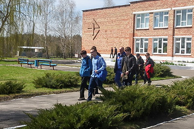 \"Хочется всем показать, как мы живем\". Как Новые Самотевичи развиваются спустя 40 лет после ЧАЭС