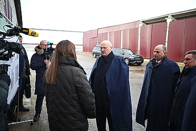 Лукашенко посетил МТК в Логойском районе