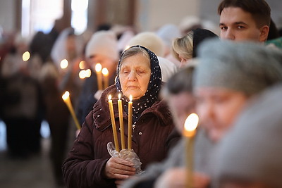 Православные верующие отпраздновали Сретение Господне
