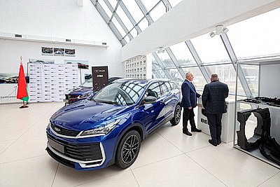 На повестке - перспективы реализации инвестпроектов. Турчин посетил \"БЕЛДЖИ\"