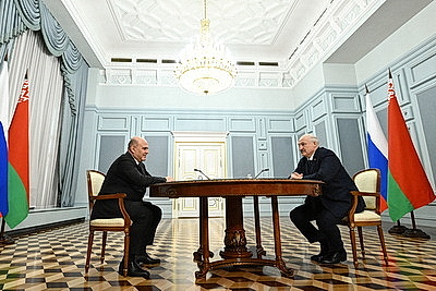 Лукашенко: Беларусь в сотрудничестве с Россией выполняет и перевыполняет свои обязательства
