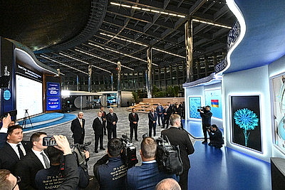Лукашенко в Астане посетил выставку цифровых достижений стран ЕАЭС