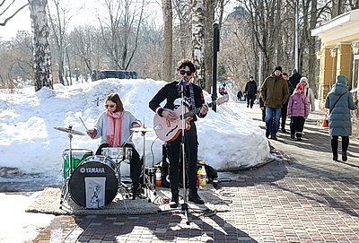 Первый весенний день