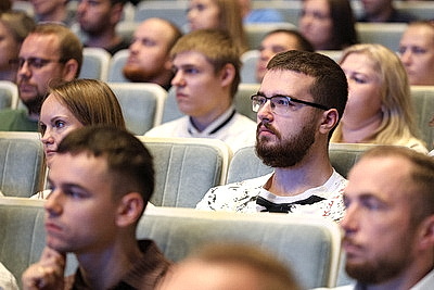 Максимально открытый диалог. Встречи экспертов с населением проходят в регионах