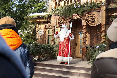 В Беловежской пуще отметили Масленицу и попрощались со Снегурочкой до следующей зимы