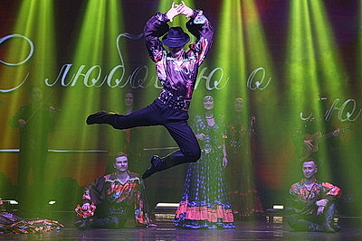 Сольный концерт коллектива \"Аллюр\" прошел на сцене Молодежного театра эстрады
