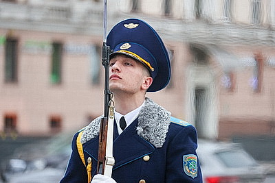 \"Нам есть чему учиться\". Председатель ЦИК Кыргызстана о работе с населением в Беларуси