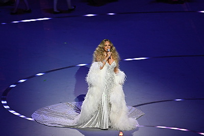 Церемония открытия XXV Зимних Олимпийских игр состоялась в Италии