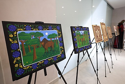 Иностранные дипломаты заговорили на мове. Глава МИД Рыженков встретил их в историческом месте Минска