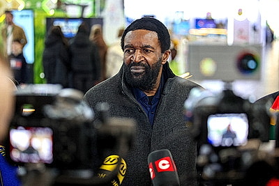 Парламентская делегация Зимбабве посетила ПВТ и ММВЦ