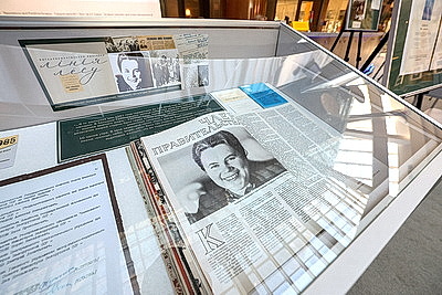 Выставка к 100-летию белорусского государственного деятеля Нины Снежковой открылась в НББ