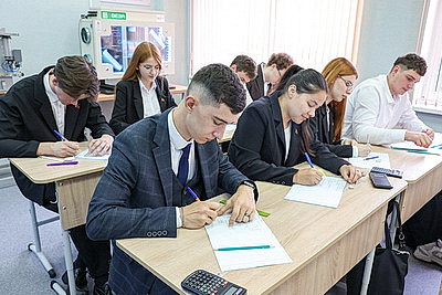 Реконструкция \"Корабля\" закончилась. В Минске открыли обновленный корпус БНТУ