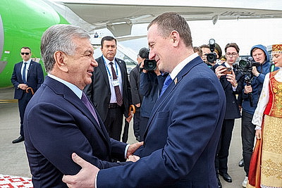 Президент Узбекистана прибыл в Беларусь с официальным визитом