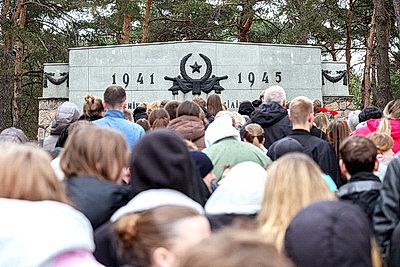 В Беларуси отдали дань уважения бывшим узникам фашистских концлагерей