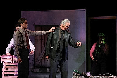 Премьеру комедии \"Особо опасные пенсионеры\" представил театр им. М.Горького