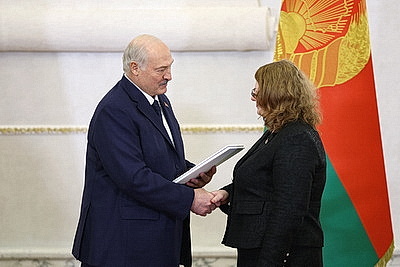 Лукашенко привел к присяге судей Конституционного и Верховного судов