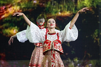 В Минске проходит торжественный концерт ко Дню единения народов Беларуси и России