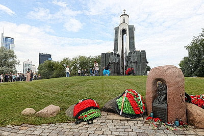 \"Память в наших руках\". Мемориал воинам-интернационалистам в Минске благоустроили к значимой дате