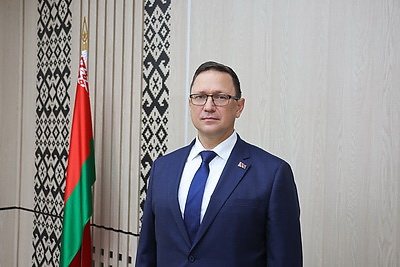 Нового руководителя представили коллективу Госстандарта