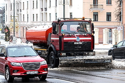 Более 1,1 тыс. единиц спецтехники устраняют последствия снегопада в Беларуси