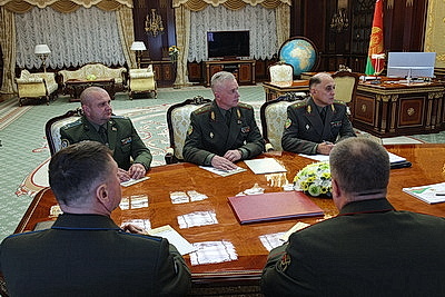 Лукашенко заслушал доклад по тематике плана строительства и развития Вооруженных Сил