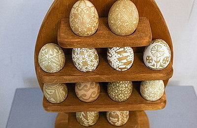 В музее Якуба Коласа представили искусство росписи яиц