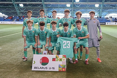 Российские футболисты одержали вторую победу на юношеском турнире в Минске