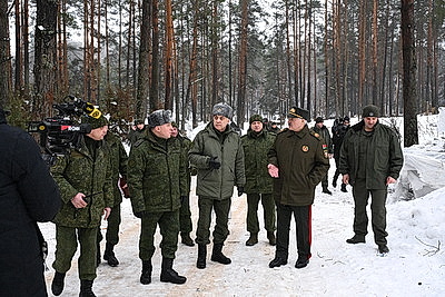 Лукашенко лично проверяет боеготовность Вооруженных Сил