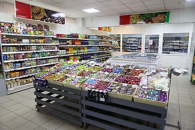 Русый о работе автолавок и сельмагов: люди должны иметь возможность купить все, что они хотят