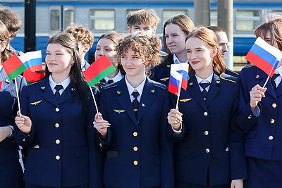 В Орше встретили первый беспересадочный поезд из Смоленска