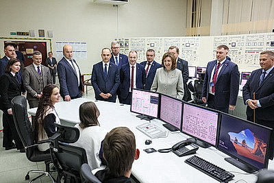 Кочанова посетила БелАЭС и ознакомилась с инфраструктурой Островца