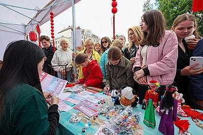 Беларусь и КНР все активнее углубляют культурное взаимодействие - Чжан Вэньчуань