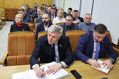 Большой снег в городе. Как Могилев борется с последствиями циклона