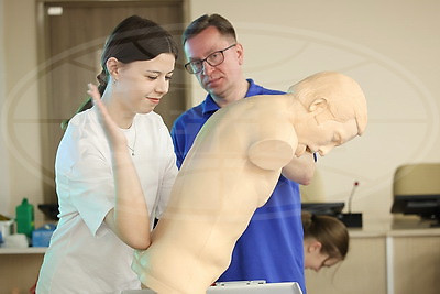 Стартовал проект \"Запусти сердце\". Десятиклассников по всей стране будут учить доврачебной помощи