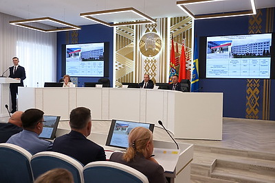 Капремонт, карусели в парке и зарядные станции. В Дзержинске завершается подготовка к \"Дажынкам\"