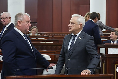 Законопроект о республиканском бюджете на 2027 год принят депутатами в первом чтении