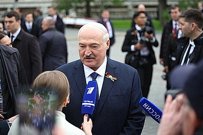 Лукашенко в Москве принял участие в торжествах в честь Дня Победы