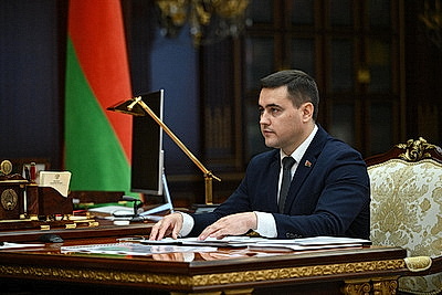Лукашенко принял с докладом министра образования